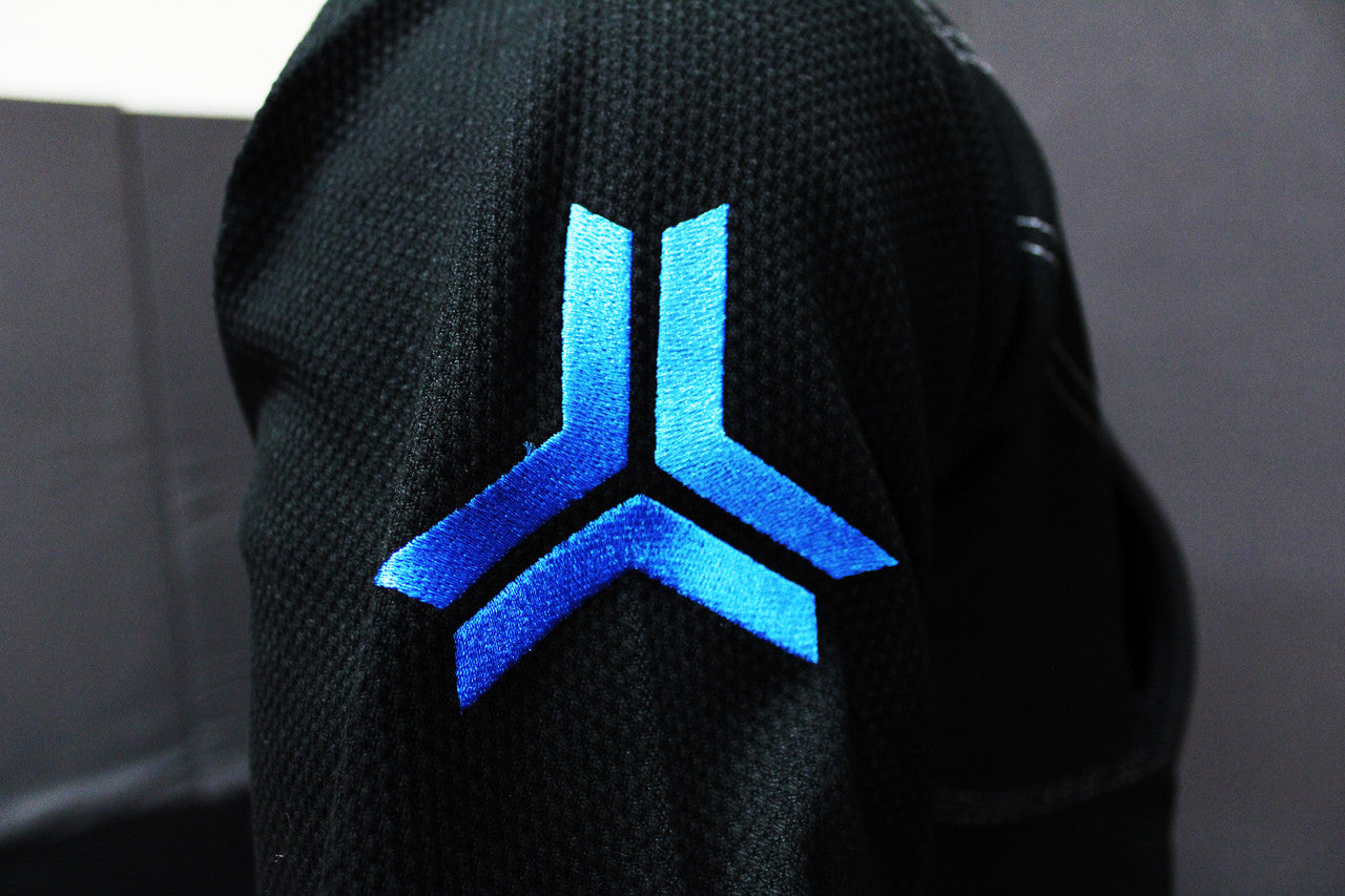 Open Guard Apparel Black Blizzard Gi now available in www.openguardapparel.com Teal accents across the gi ready for the mats.