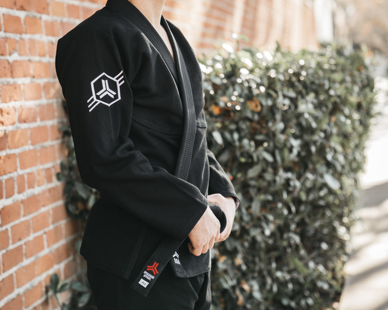 Against a wall in the Hex Classic Gi for open guard apparel

Take your jiu-jitsu game to the next level